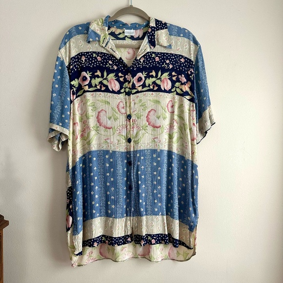 Vintage Tops - Vintage Short Sleeve Floral Gauze Shirt